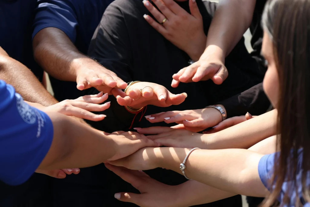 POSITIVE WORK CULTURE AND TEAMWORK HARMONY