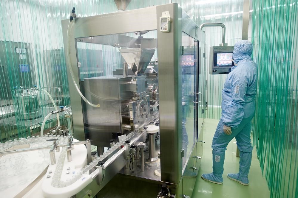 CLEANROOM TECHNOLOGY FOR THE MANUFACTURING INDUSTRY