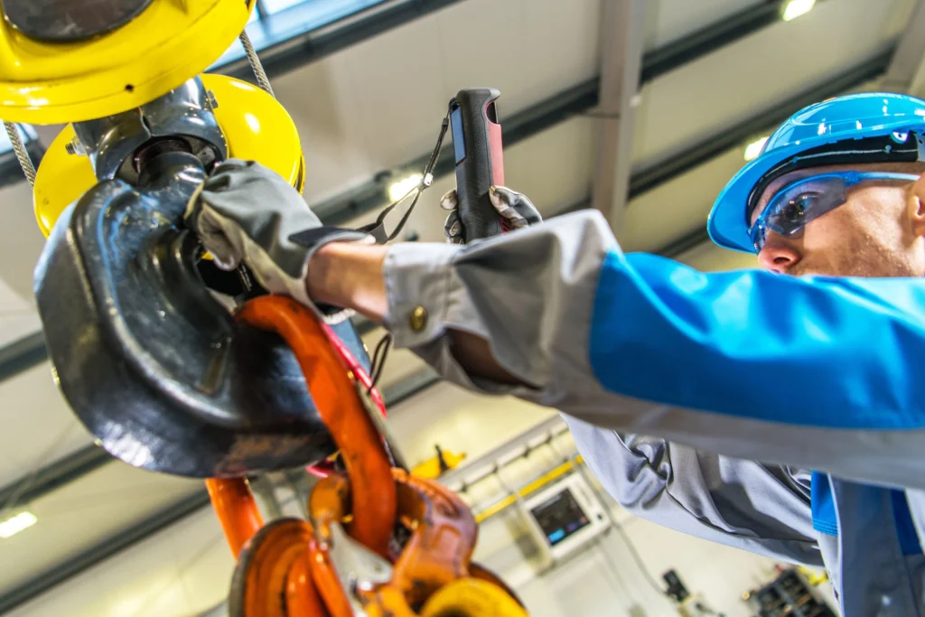 Safety briefing during overhead crane training session